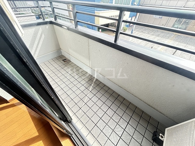 17/26 バルコニー