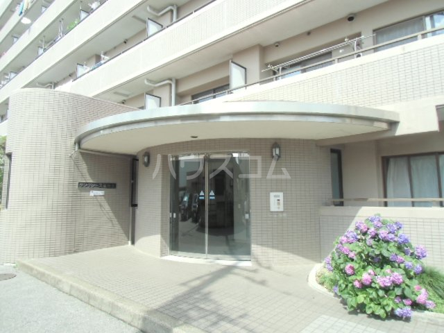 2/3 エントランス