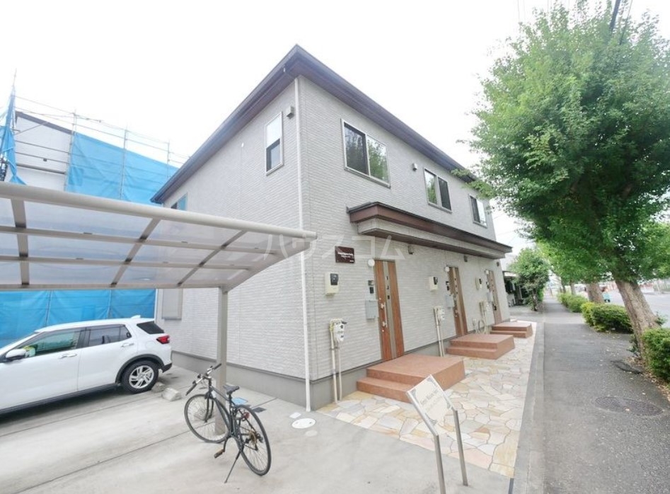 22/30 エントランス