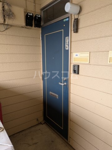 16/22 エントランス