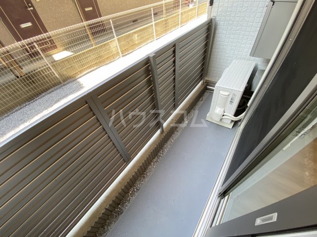 18/26 バルコニー