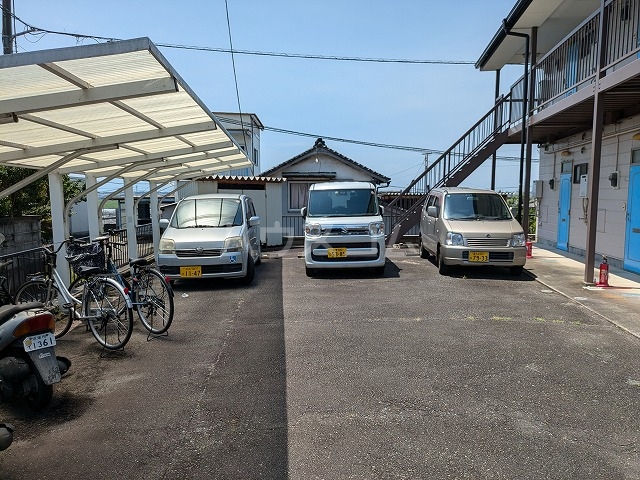 3/3 駐車場