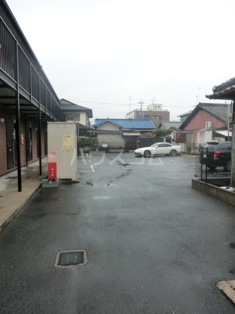 14/16 駐車場