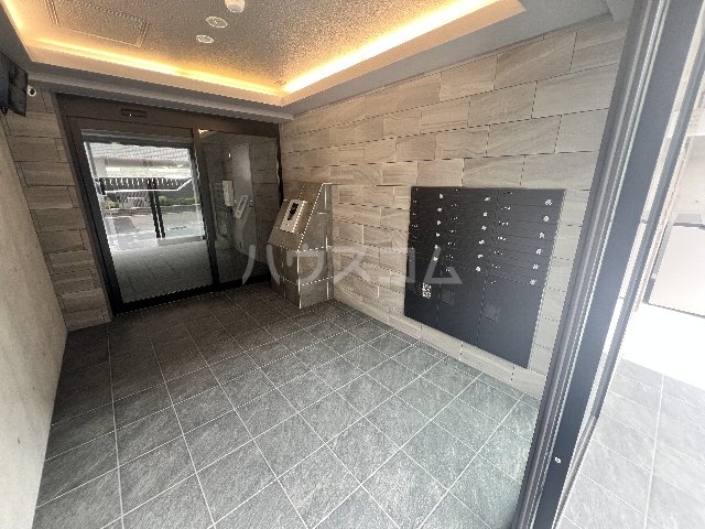 29/30 エントランス