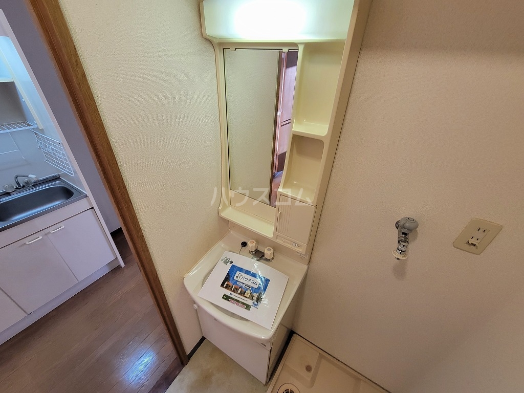 13/30 洗面