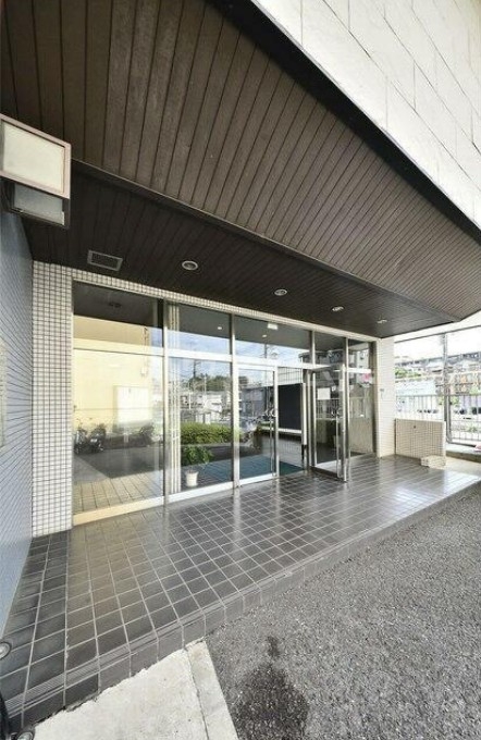 29/30 エントランス