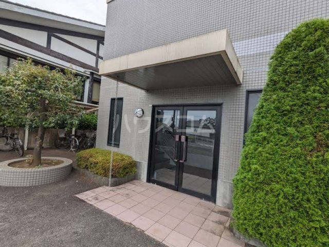 19/21 エントランス