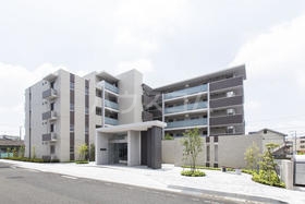 17/26 エントランス