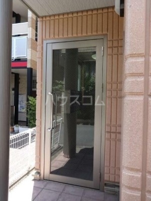 14/20 エントランス