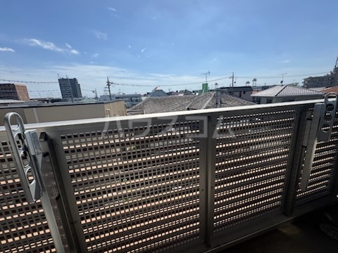 13/21 バルコニー