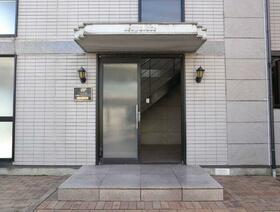 19/28 エントランス