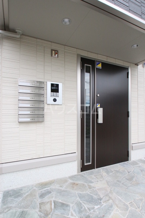 3/10 エントランス