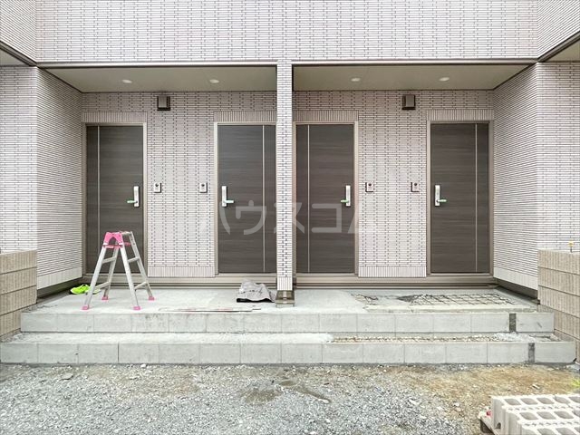 25/30 エントランス