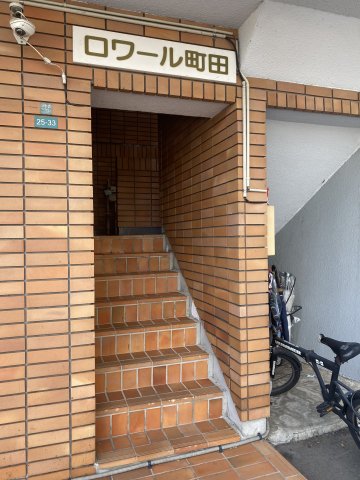 22/30 エントランス