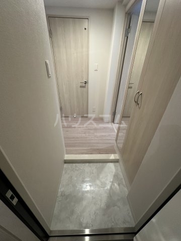 13/30 玄関