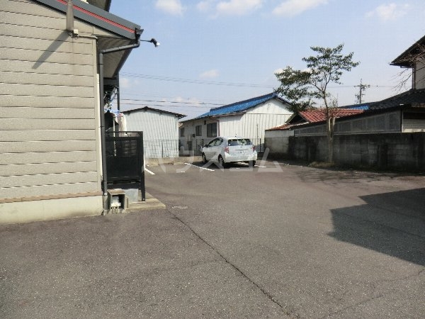 2/10 駐車場