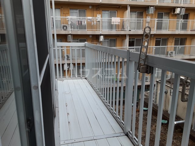 20/30 バルコニー