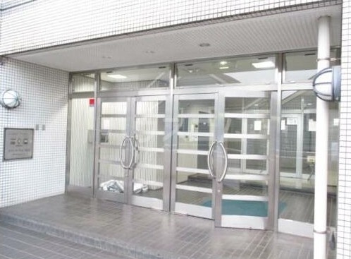 21/29 エントランス