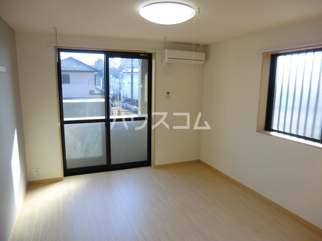 13/30 リビング/ダイニング