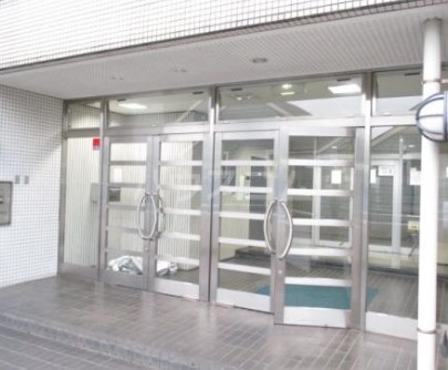 22/29 エントランス