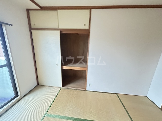 13/30 収納