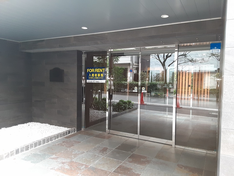 22/29 エントランス