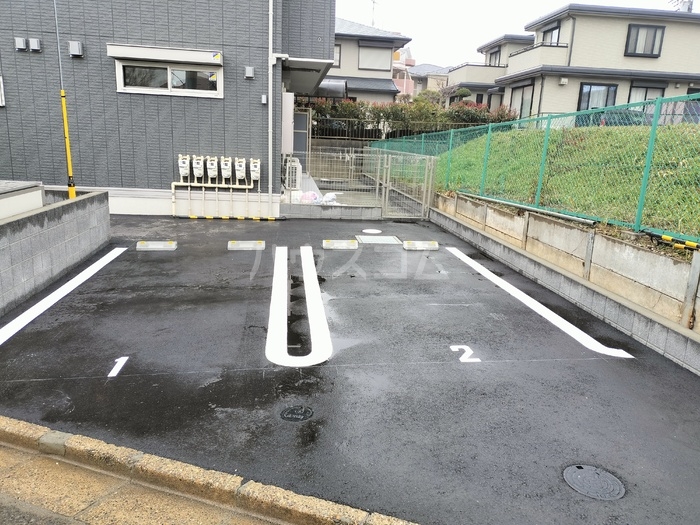 17/18 駐車場