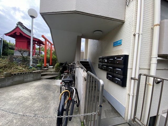 19/28 エントランス