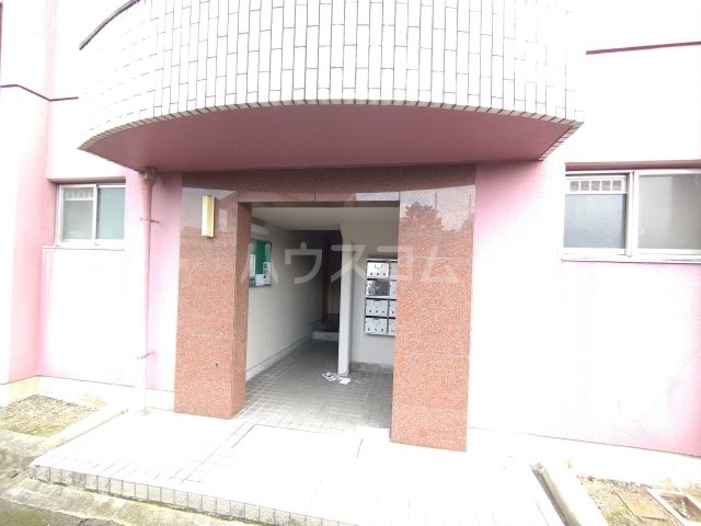 22/25 エントランス