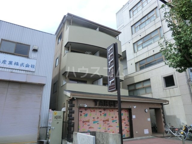 15/22 エントランス