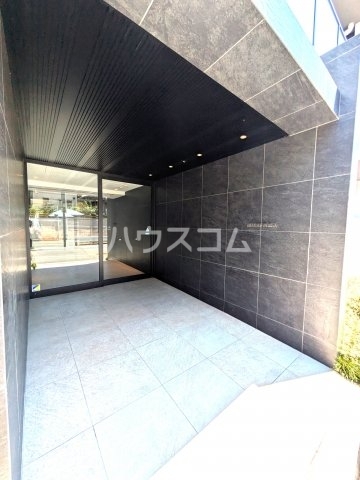 13/19 エントランス