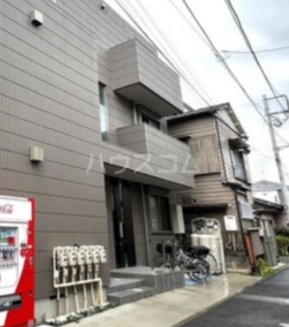 16/22 エントランス