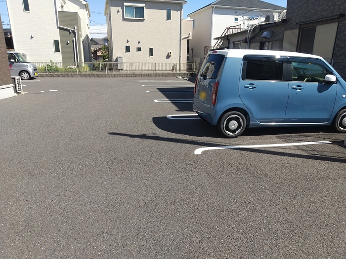 22/30 駐車場