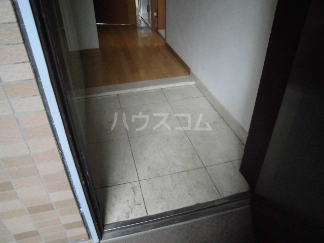 14/30 玄関