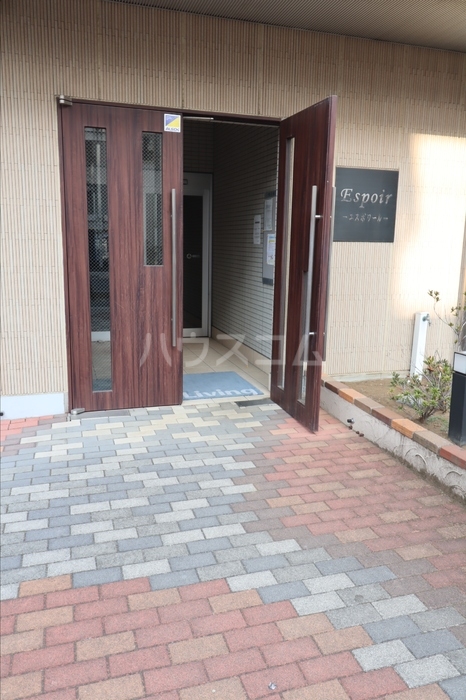 17/26 エントランス