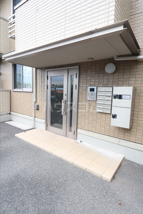 15/25 エントランス