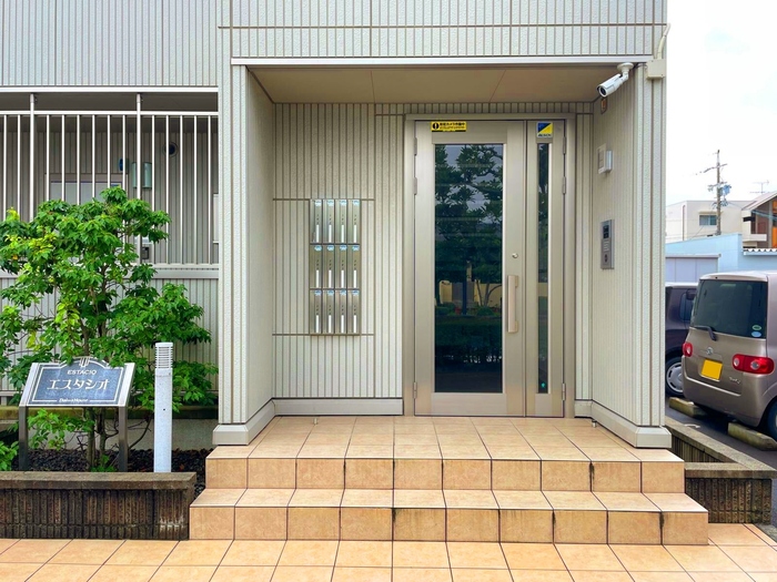 17/18 エントランス