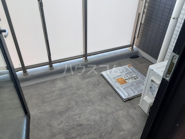 13/22 バルコニー