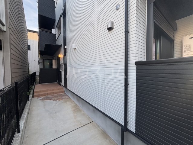 3/7 エントランス