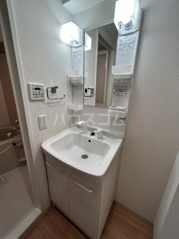 13/30 洗面