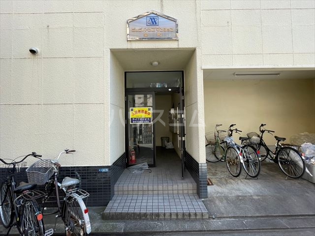 21/29 エントランス