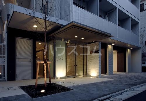 15/21 エントランス