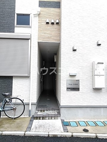 22/30 エントランス