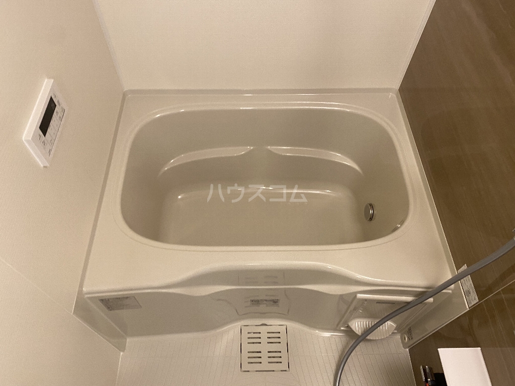 13/30 浴室