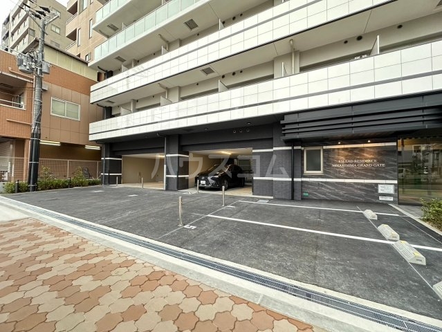 22/30 駐車場