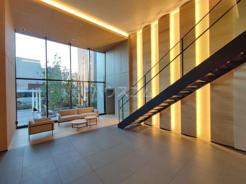 15/25 エントランス