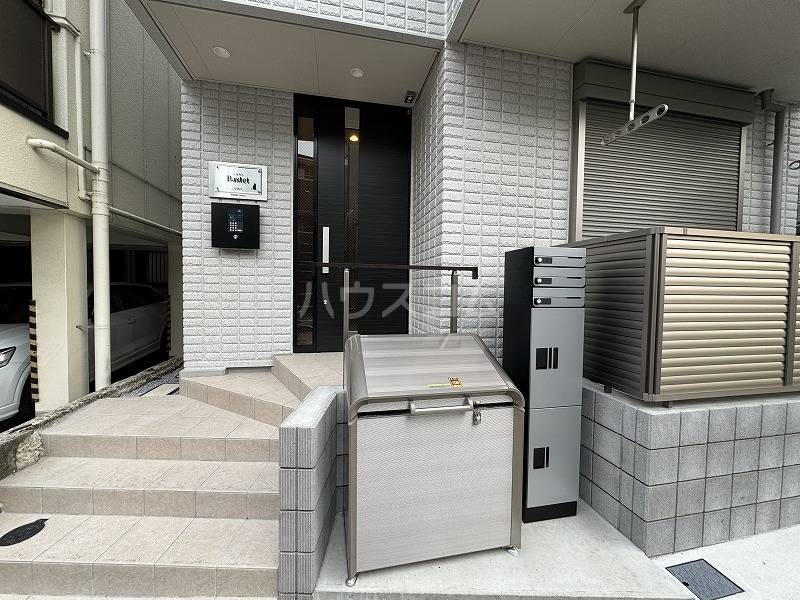 17/20 エントランス