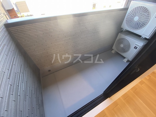 23/30 バルコニー