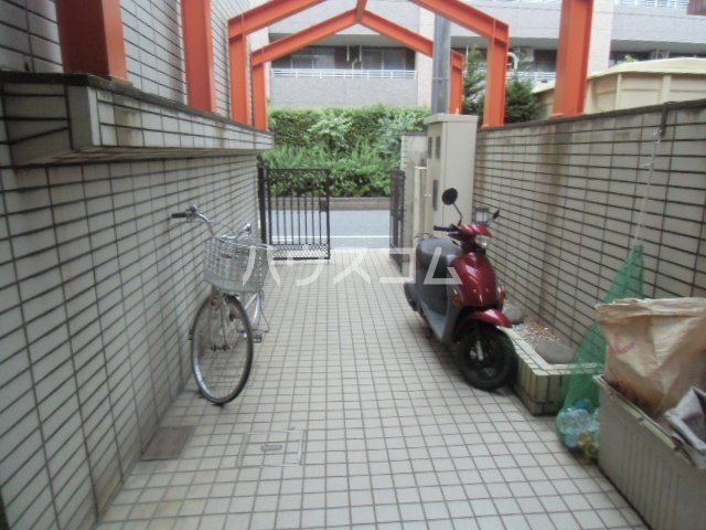 17/25 エントランス
