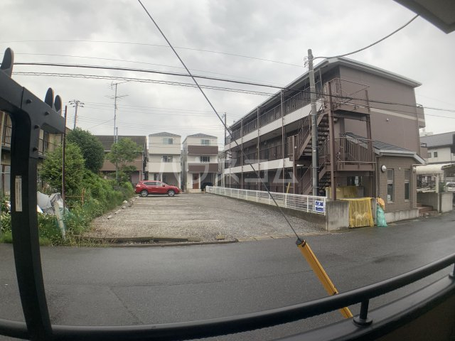 28/30 駐車場